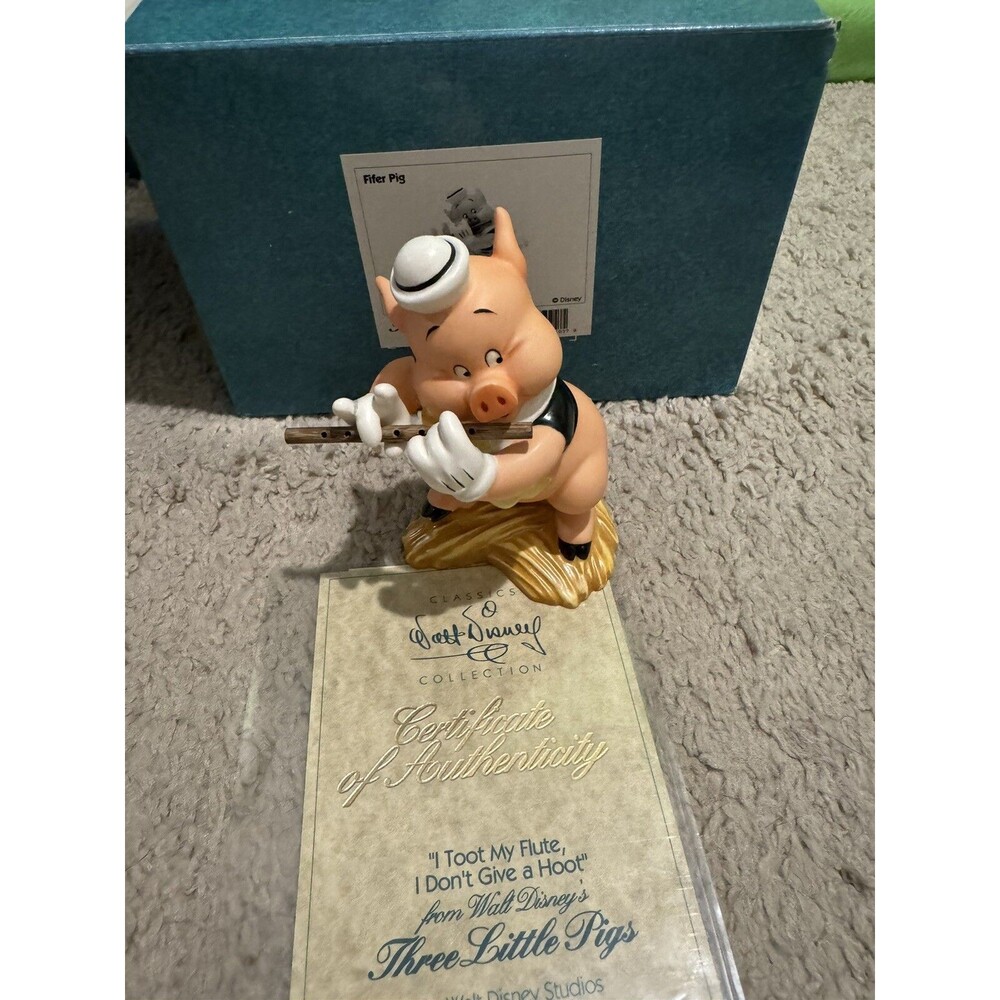 WDCC Fifer Pig "Toot My Flute, I Don’t Give A Hoot" Disney’s Three Little Pigs